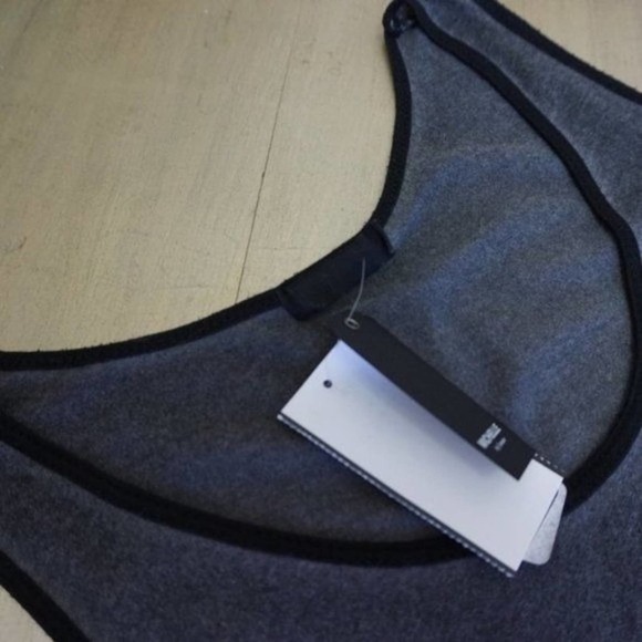 Michelle by comune Gray and black high low tank medium - Picture 3 of 7